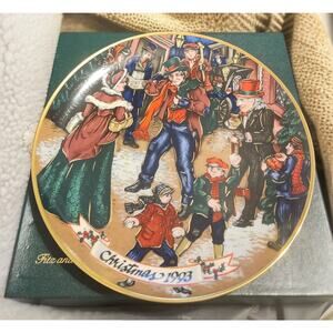 Fitz and Floyd A Dicken's Christmas Collectors Plate 1993 Numbered 1532 of 5000
